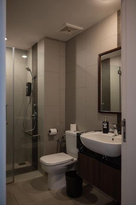 Deluxe Seaview Suite Twin Bed By The Only Bnb Tanjung Tokong Bagian luar foto